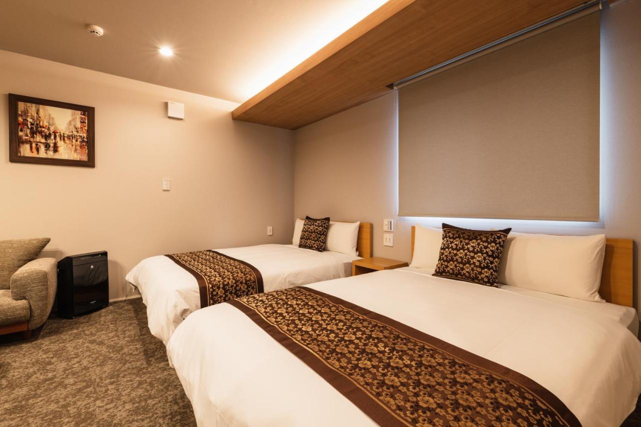 Grand Base Urakami Lejlighedshotel Nagasaki Eksteriør billede